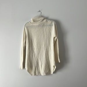 Mendocino Waffle Texture Sweater